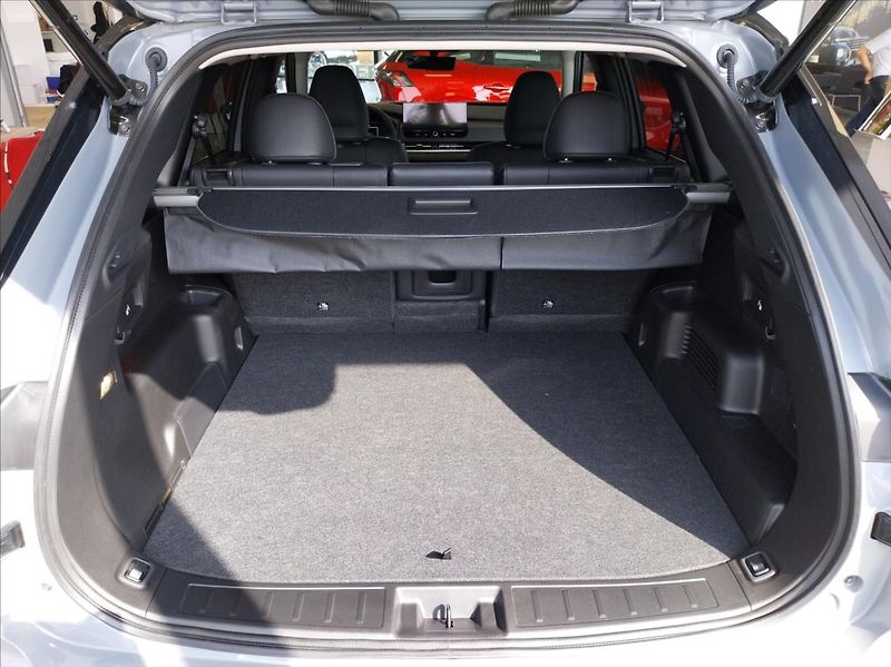 Mitsubishi Outlander (2026) 2.4 PHEV  INSTYLE - fotka 8 z 8