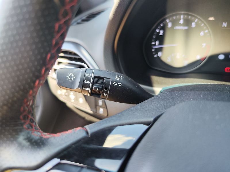 Hyundai i30 1.5 T-GDI/117 N-Line - fotka 27 z 31