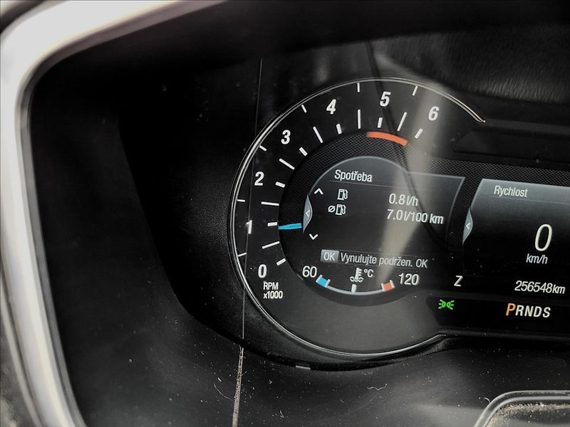 Ford Mondeo 2,0 DA,Limited,xenon,navi,výhř - fotka 27 z 50