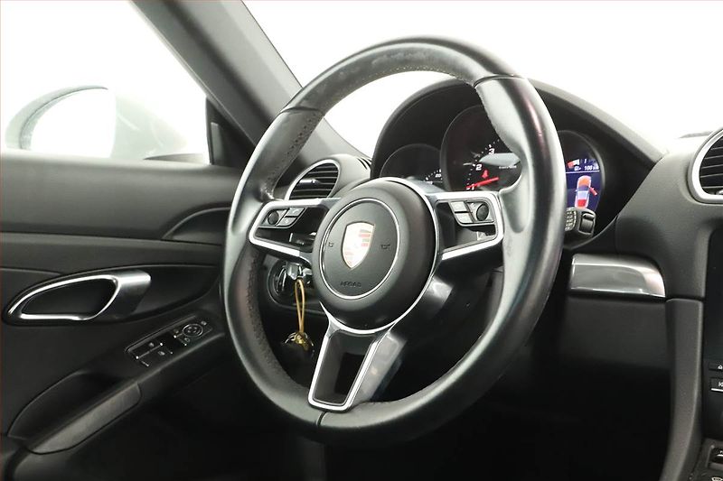 Porsche Cayman (2019) 718 2.0 - fotka 17 z 18