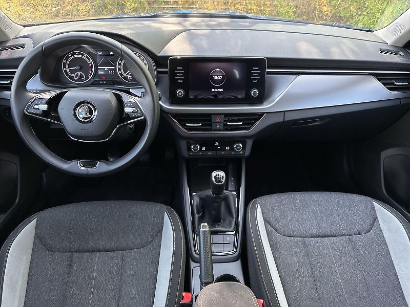 Škoda Kamiq (2023) 1.0 TSI Style - fotka 5 z 28
