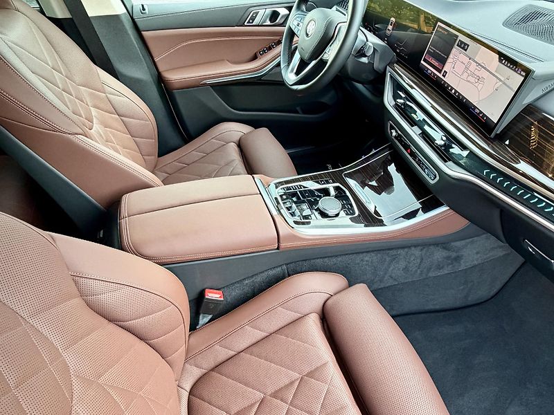 BMW X5 (2025) VZDUCH 2VR SoftClose Tažné HUD - fotka 27 z 51