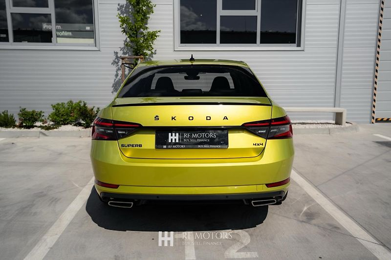 Škoda Superb (2019) Superb SportLine 4x4 200kW - fotka 10 z 45