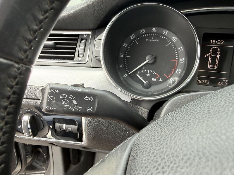 Škoda Superb 2.0 TDi 103kw  - fotka 19 z 29