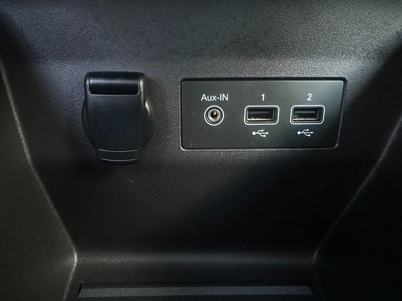 Renault Clio 1.6 E-Tech/Hybrid/103kW/TOP - fotka 35 z 38