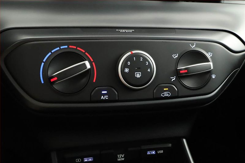 Hyundai Bayon (2022) Comfort 1.0 T-GDI, Automat, ČR - fotka 12 z 16