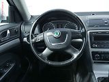 Škoda Octavia (2010) 1.6TDi, ČR, autoAC - náhled 17
