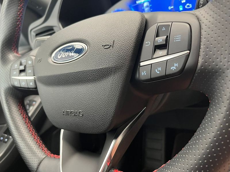 Ford Kuga 2.5 Duratec HEV 4x4 ST-LINE - fotka 20 z 66