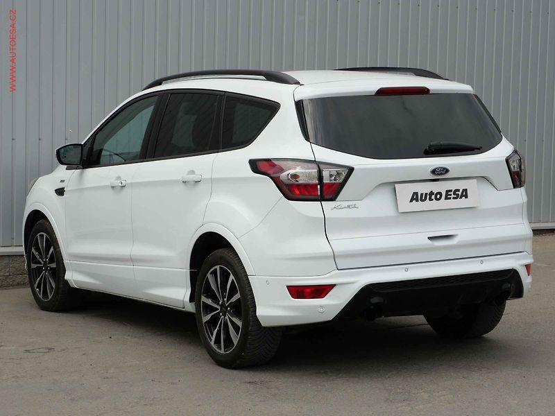 Ford Kuga (2017) 1.5 TDCi, ST-Line - fotka 6 z 20