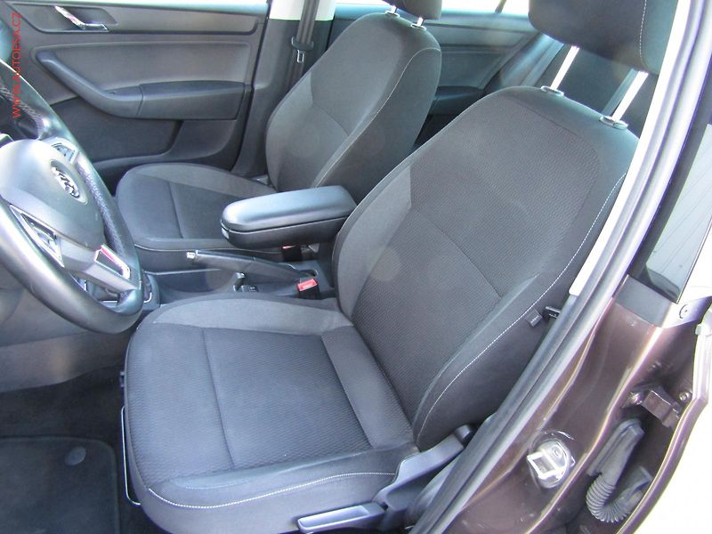 Škoda Rapid (2014) 1.2TSi, 2.maj,ČR, Fresh - fotka 9 z 16