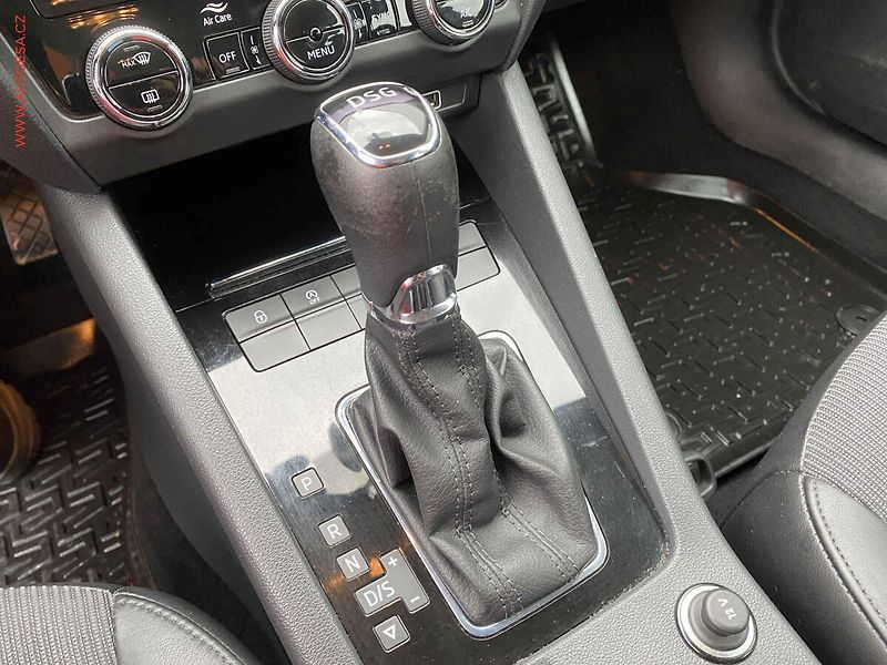 Škoda Octavia (2019) 1.5 TSi G-TEC, 2.maj,ČR - fotka 16 z 18