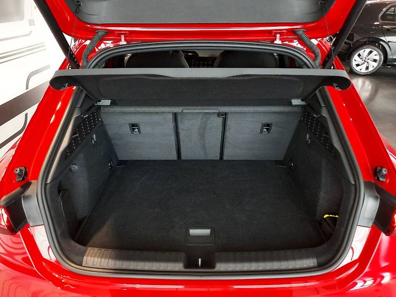 Audi RS 3 (2023) Sportback 2.5 TFSI quattro (29 - fotka 24 z 28