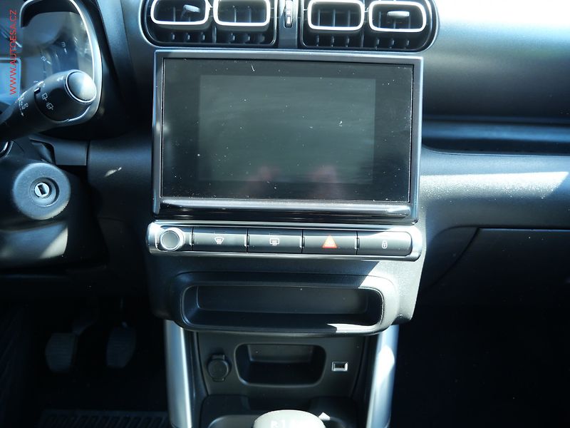 Citroën C3 Aircross (2020) 1.2PT, Shine, navi - fotka 13 z 19
