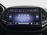 Jeep Compass (2017) 1.4 MultiAir, 4X4, Automat - náhled 23