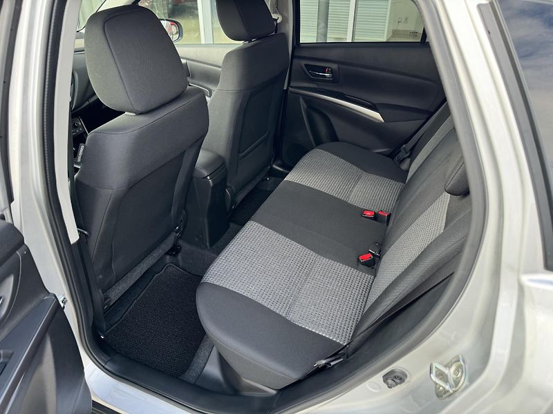 Suzuki S-Cross (2026) 1,4 Premium AT Hybrid - fotka 4 z 5
