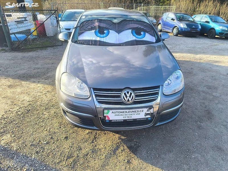 Volkswagen Jetta 1,9TDI BEZ DPF,KRÁSNÁ,220T.KM - fotka 2 z 29
