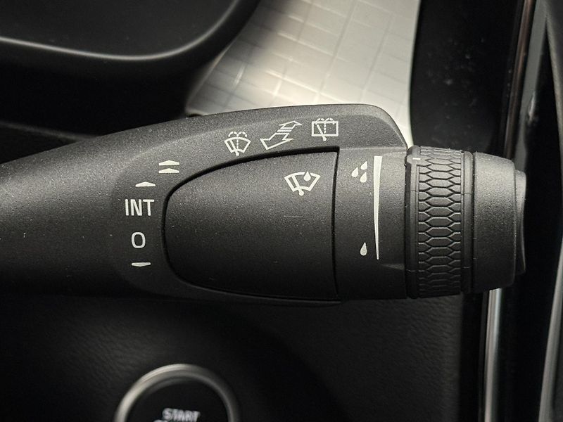 Volvo XC40 D3 MOMENTUM AUT  - fotka 29 z 46