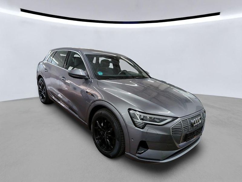 Audi e-tron 55 QUATTRO 300kw 20ALU - fotografie inzerátu