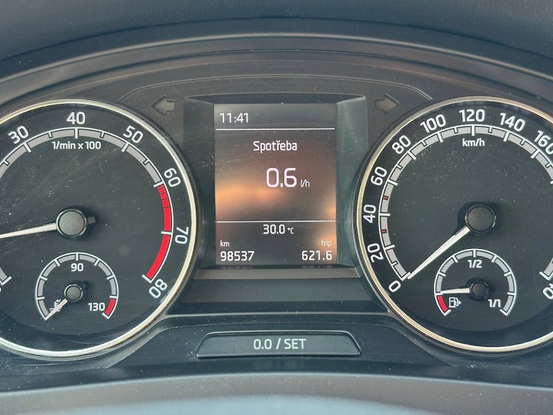 Škoda Rapid (2018) Style 1.0 TSI 81 kW - fotka 10 z 23