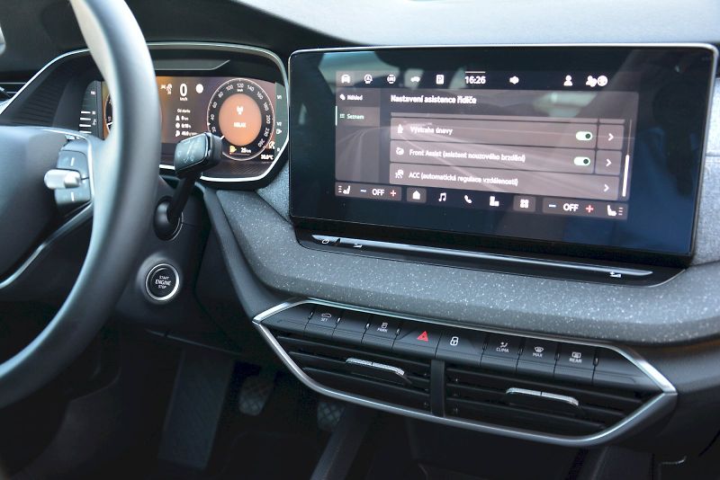 Škoda Octavia (2025) Combi 1.5 TSI 110 kW TOP Selec - fotka 19 z 26