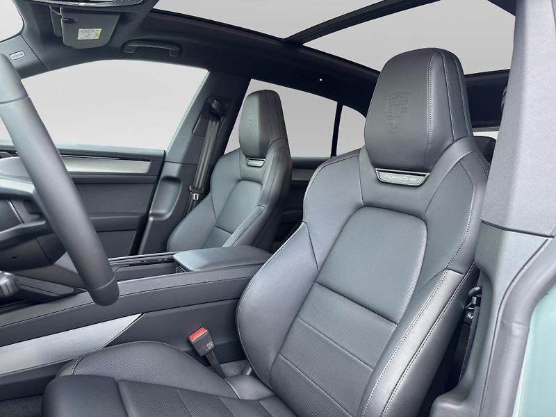 Porsche Cayenne X1ABB1 S Electric - fotka 14 z 30