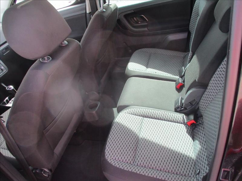 Škoda Roomster 1,2 TSi, Style, klima, servis, - fotka 11 z 27