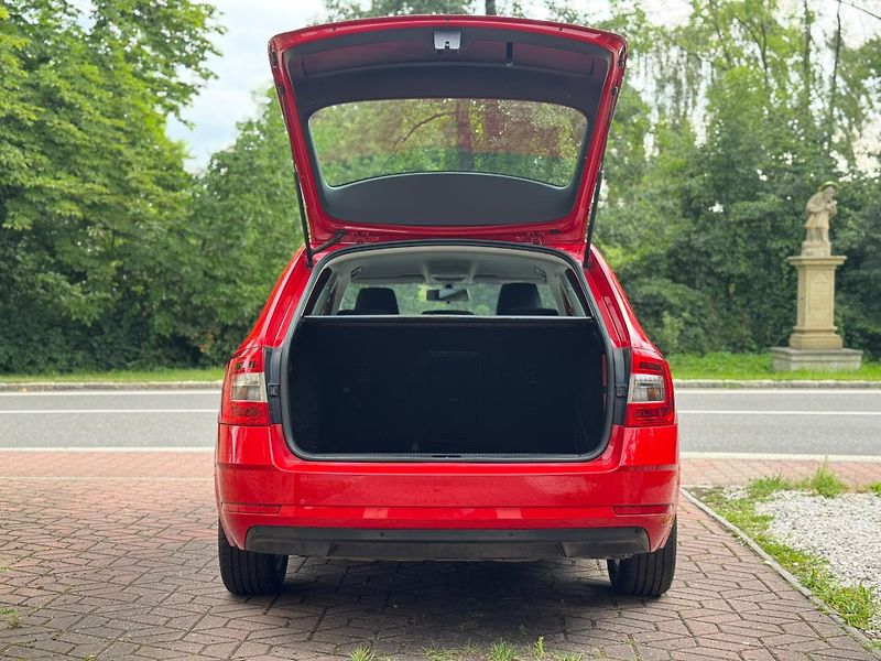 Škoda Octavia 1.6 1.MAJITEL ČR DPH NEBOURÁNO - fotka 7 z 25