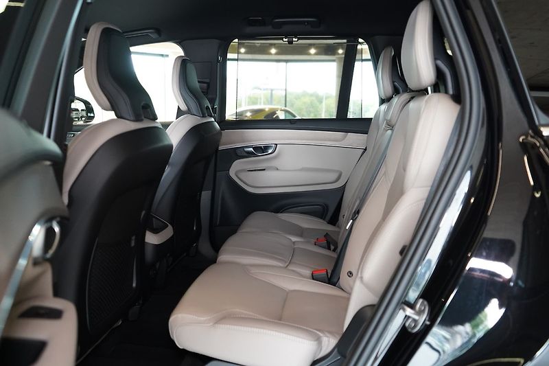 Volvo XC90 B5 PLUS Bright, Vzduch, 360° - fotka 45 z 50