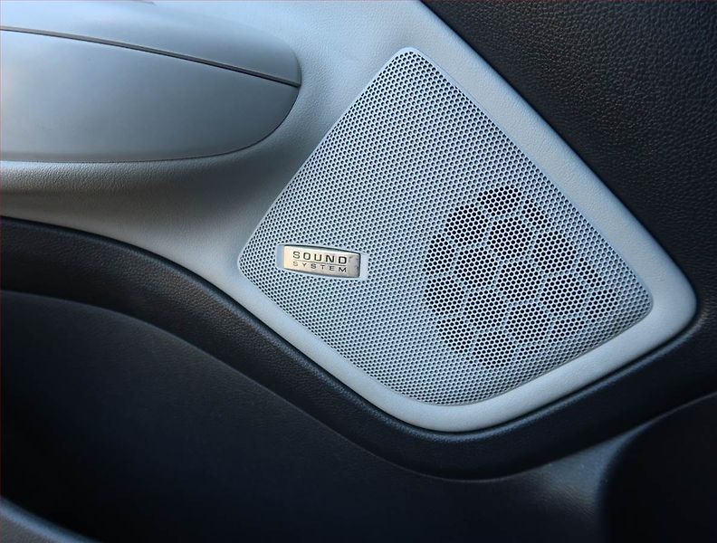 Škoda Octavia (2009) Laurin&Klement 2.0 TDI, Xenony - fotka 21 z 25