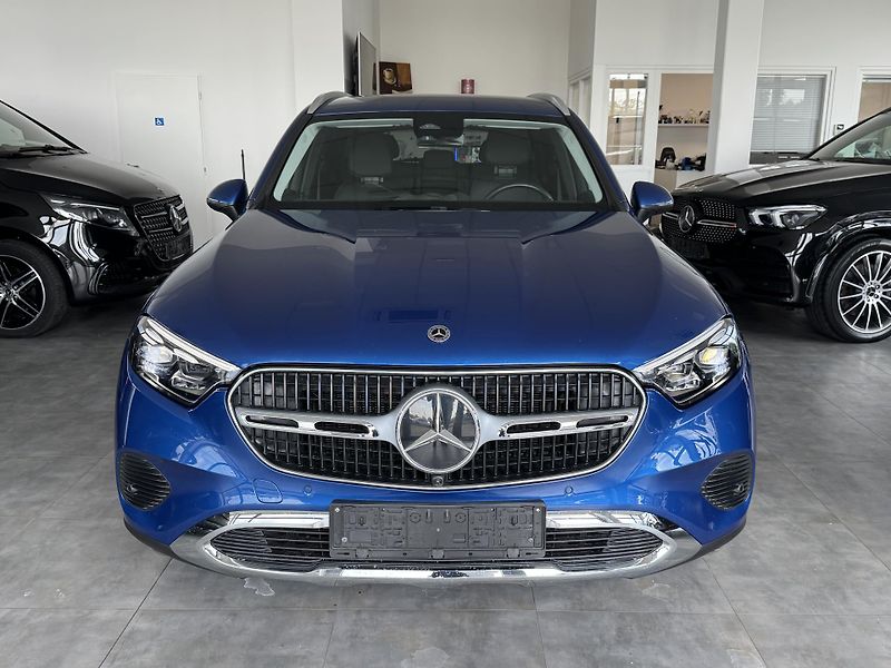 Mercedes-Benz GLC (2024) 220d 4MATIC LED AVANTGARDE - fotka 2 z 35