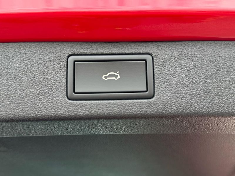 Škoda Kamiq 1,5 TSI / 110 kW Drive Extra D - fotka 22 z 23