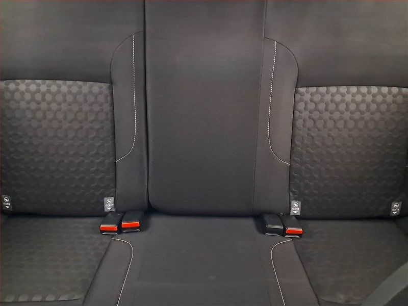 Dacia Sandero (2013) 1.2 16V, ČR,1.maj - fotka 10 z 13