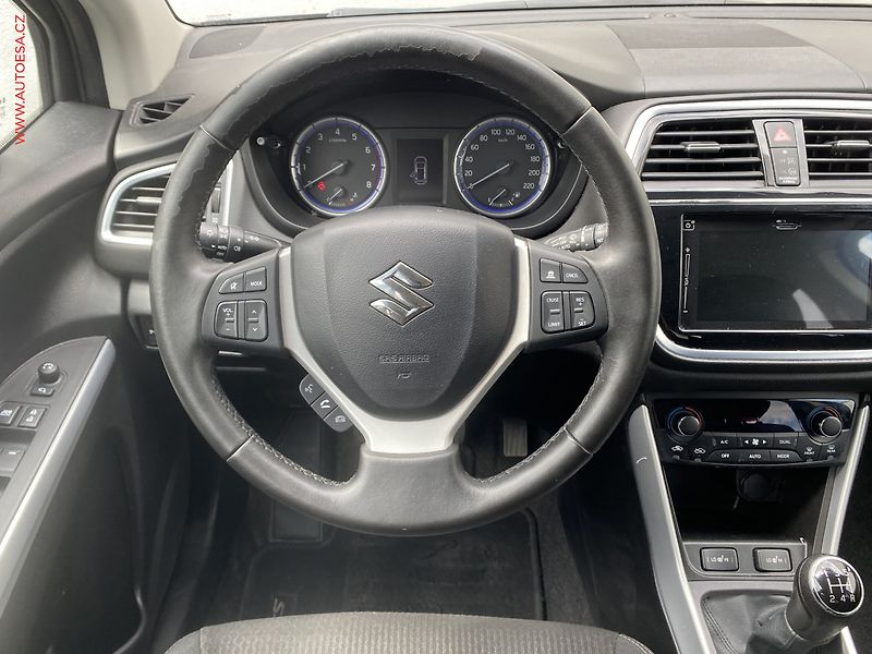 Suzuki S-Cross (2018) 1.0BJet, Premium, bixen - fotka 11 z 17