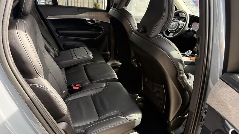 Volvo XC90 (2022) B5 ,ČR, Plus Dark,ventilace - fotka 67 z 72