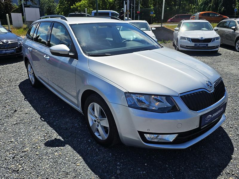 Škoda Octavia 1.2 TSI BOHATÁ VÝBAVA 66Tis Km - fotka 5 z 24