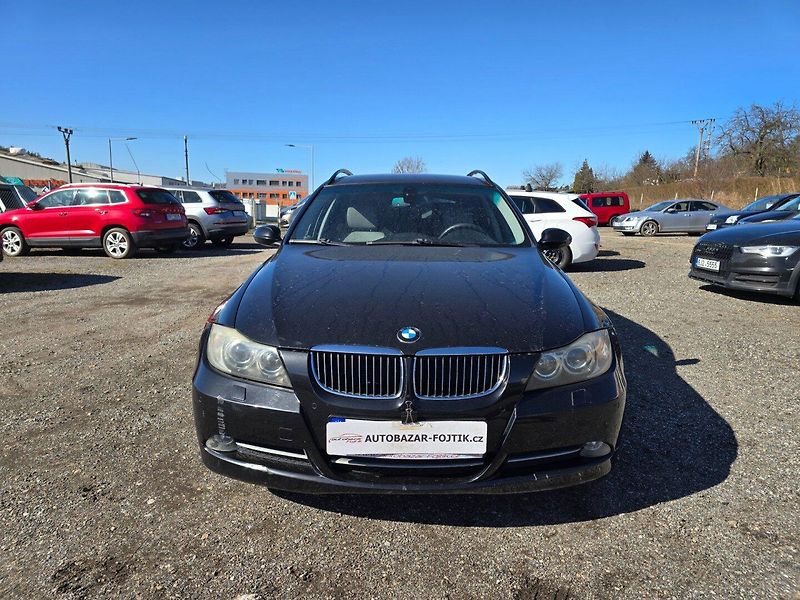 BMW Řada 3 (2008) 3.0 Xd 170KW 2008 - fotka 2 z 23