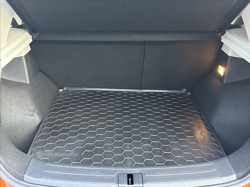 MG ZS 1,5 DVVT 106PS  Essential - fotka 39 z 54