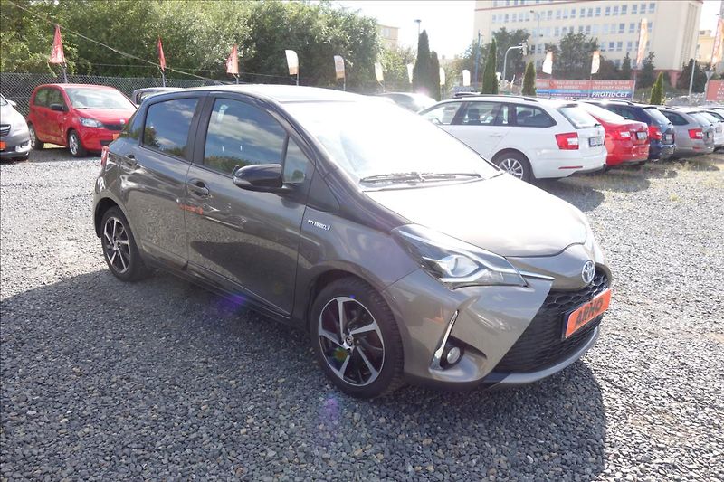 Toyota Yaris 1,5 i, ČR, HYBRID, SELECTION. - fotka 1 z 7