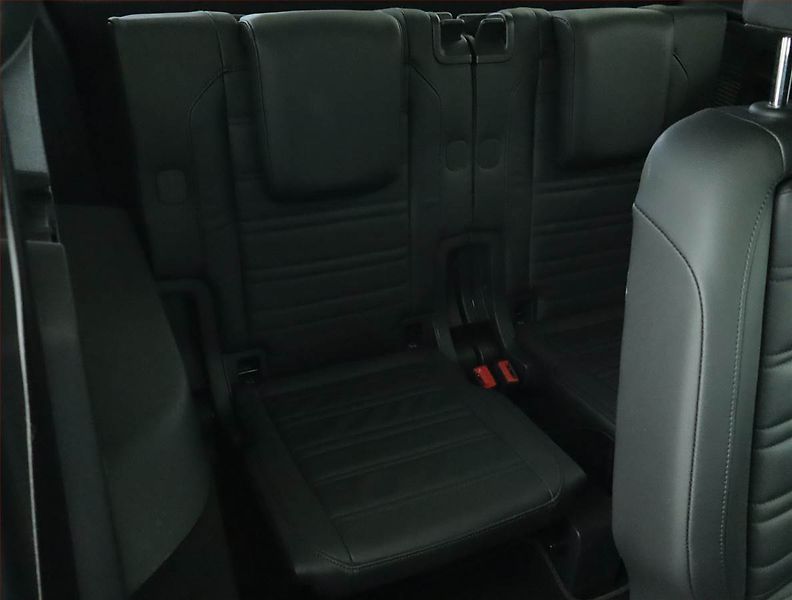 Volkswagen Touran (2019) Highline 1.5 TSI - fotka 17 z 21