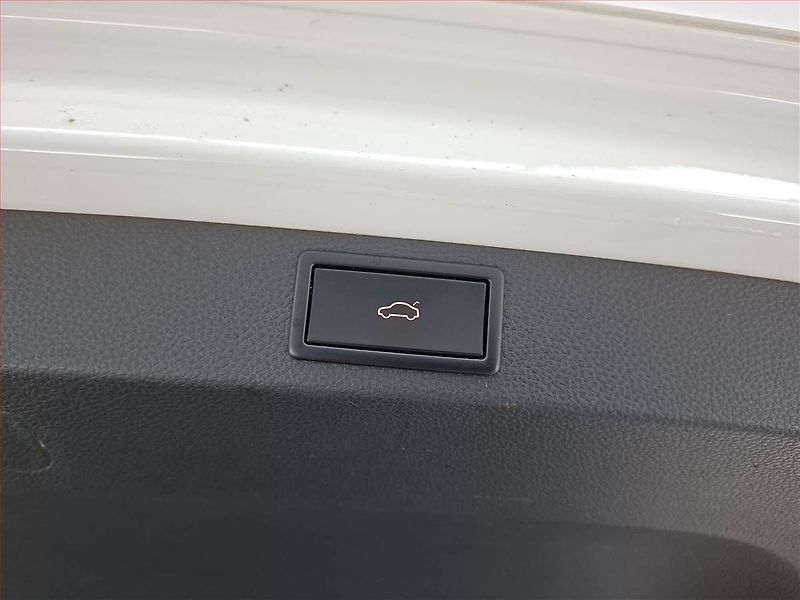 Škoda Karoq (2020) 2.0 TDI - fotka 15 z 19