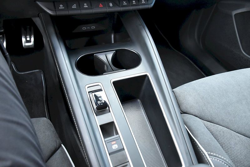 Škoda Enyaq (2026) 85 Sportline 210kW - fotka 24 z 35