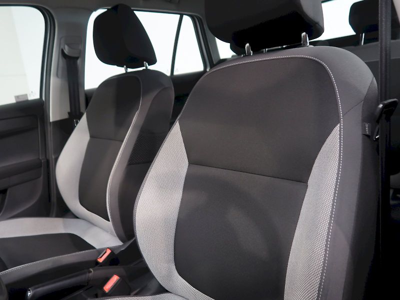 Škoda Fabia (2018) AMBITION PLUS 1.0TSI 81KW - fotka 14 z 31