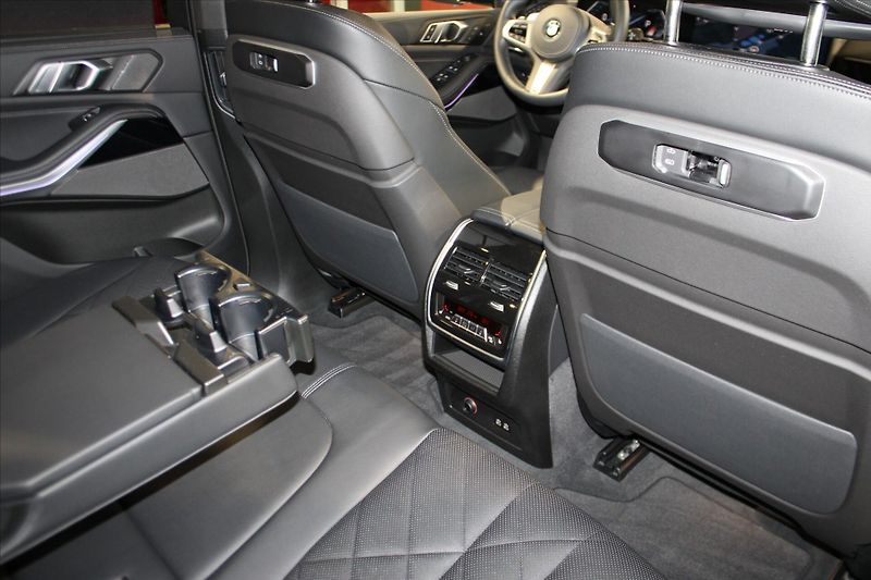 BMW X5 xDrive30d M Sport Pro DAProf/3 - fotka 37 z 43