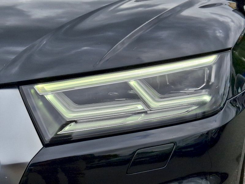 Audi Q5 (2020) S-Line DSG Quattro 2.0TDi 140k - fotka 33 z 35