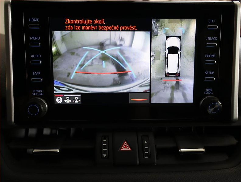 Toyota RAV4 (2021) 2.5 Hybrid - fotka 17 z 30