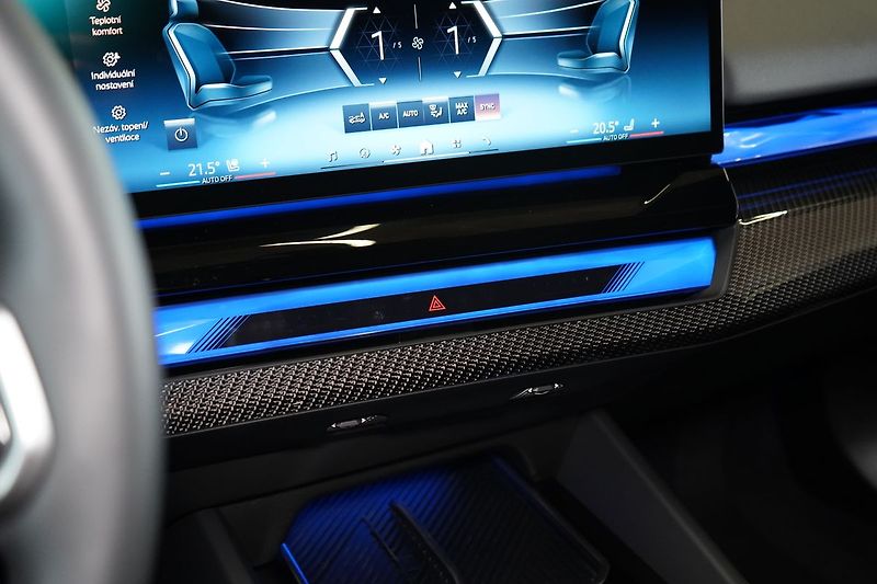 BMW Řada 5 540d xDrive Touring, Nezávislé - fotka 34 z 44
