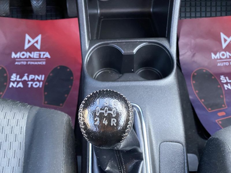 Mitsubishi Outlander (2014) 2,0i - Invite - 1 Majitel - fotka 21 z 42