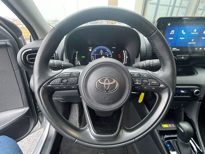 Toyota Yaris 1.5 Hybrid 116HP Style - fotka 19 z 28