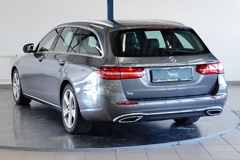 Mercedes-Benz Třídy E - fotka 7 z 37