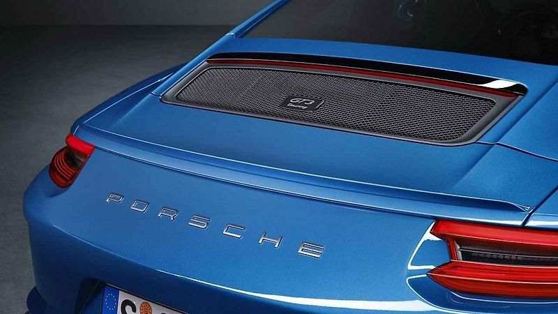 Porsche 911 GT3 ve výbavě Touring Package.